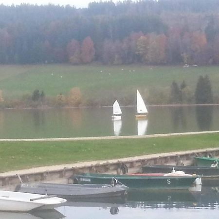 L'Ecrin Du Lac Saint-Point-Lac Exterior foto